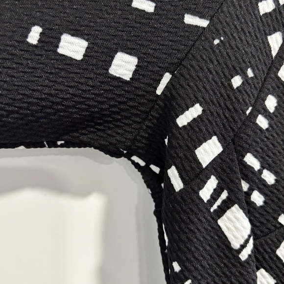 Rabbit Rabbit Rabbit lined black and white geometric lined dress sz 12 - Picture 4 of 16